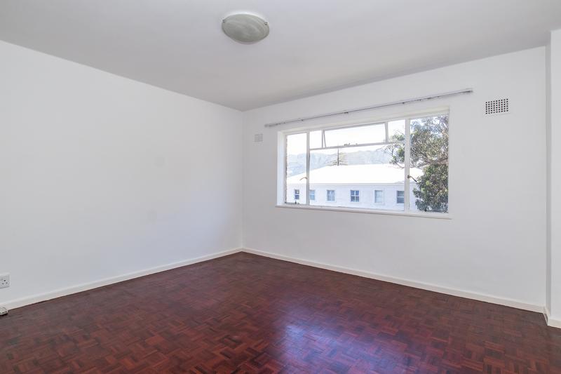 To Let 2 Bedroom Property for Rent in Wynberg Upper Western Cape
